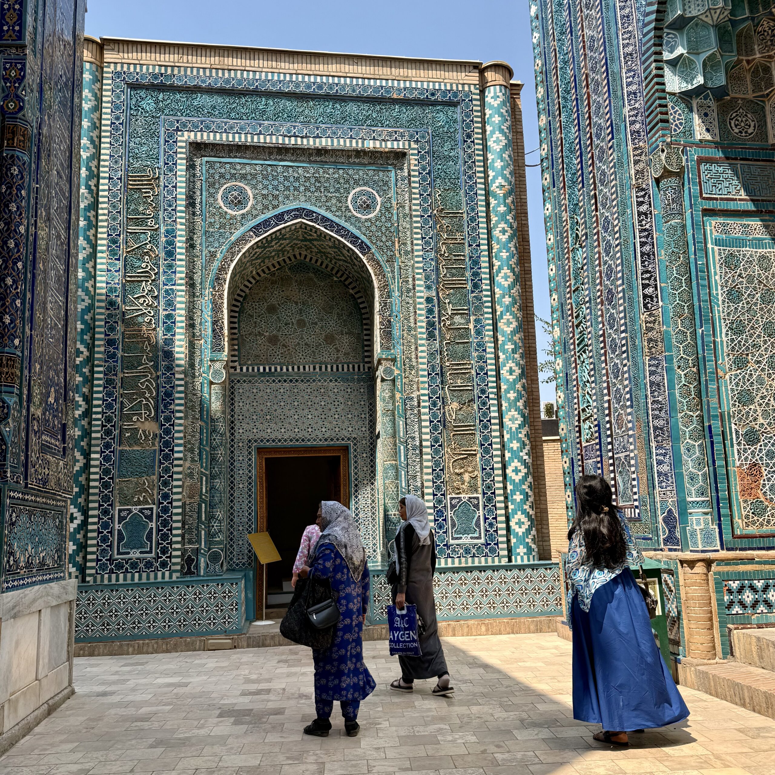 Tag 2 – Samarkand, Registan-Platz