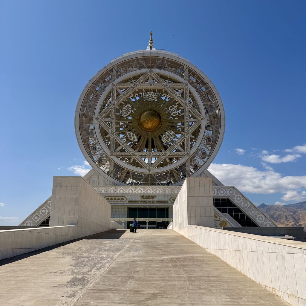 Tag 10 – Darwaza → Aschgabat